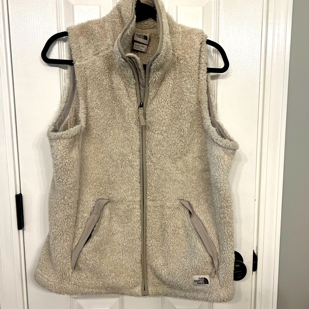 Women’s The North Face vest